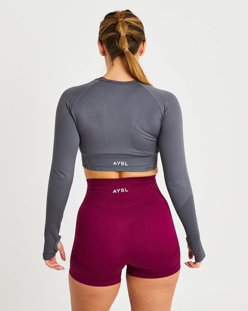 AYBL Balance V2 Seamless Long Sleeve Crop Top Grau | 218-EFLTSA