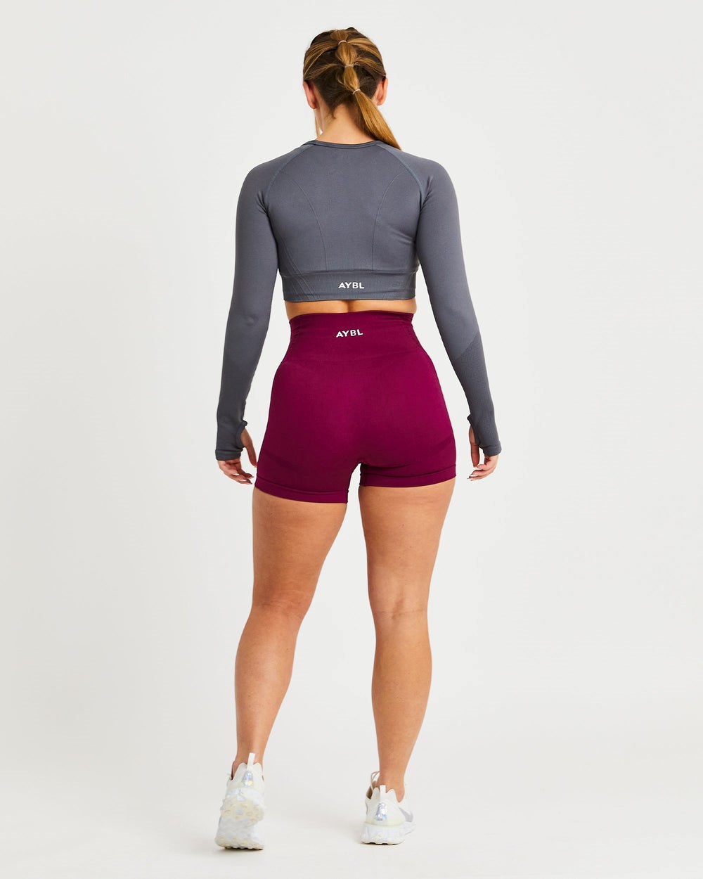 AYBL Balance V2 Seamless Long Sleeve Crop Top Grau | 218-EFLTSA