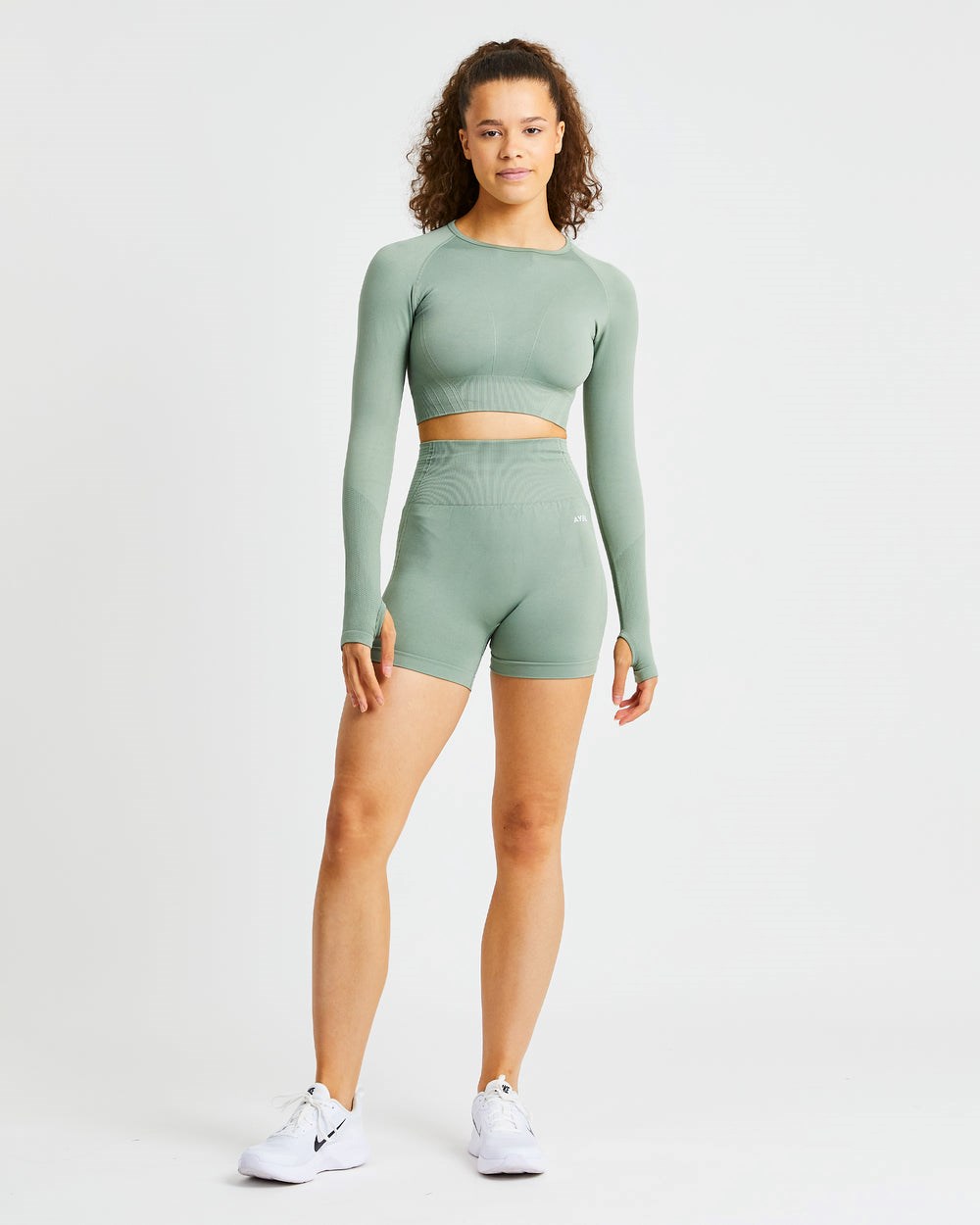 AYBL Balance V2 Seamless Long Sleeve Crop Top Olivgrün Grün | 274-VXGOFI