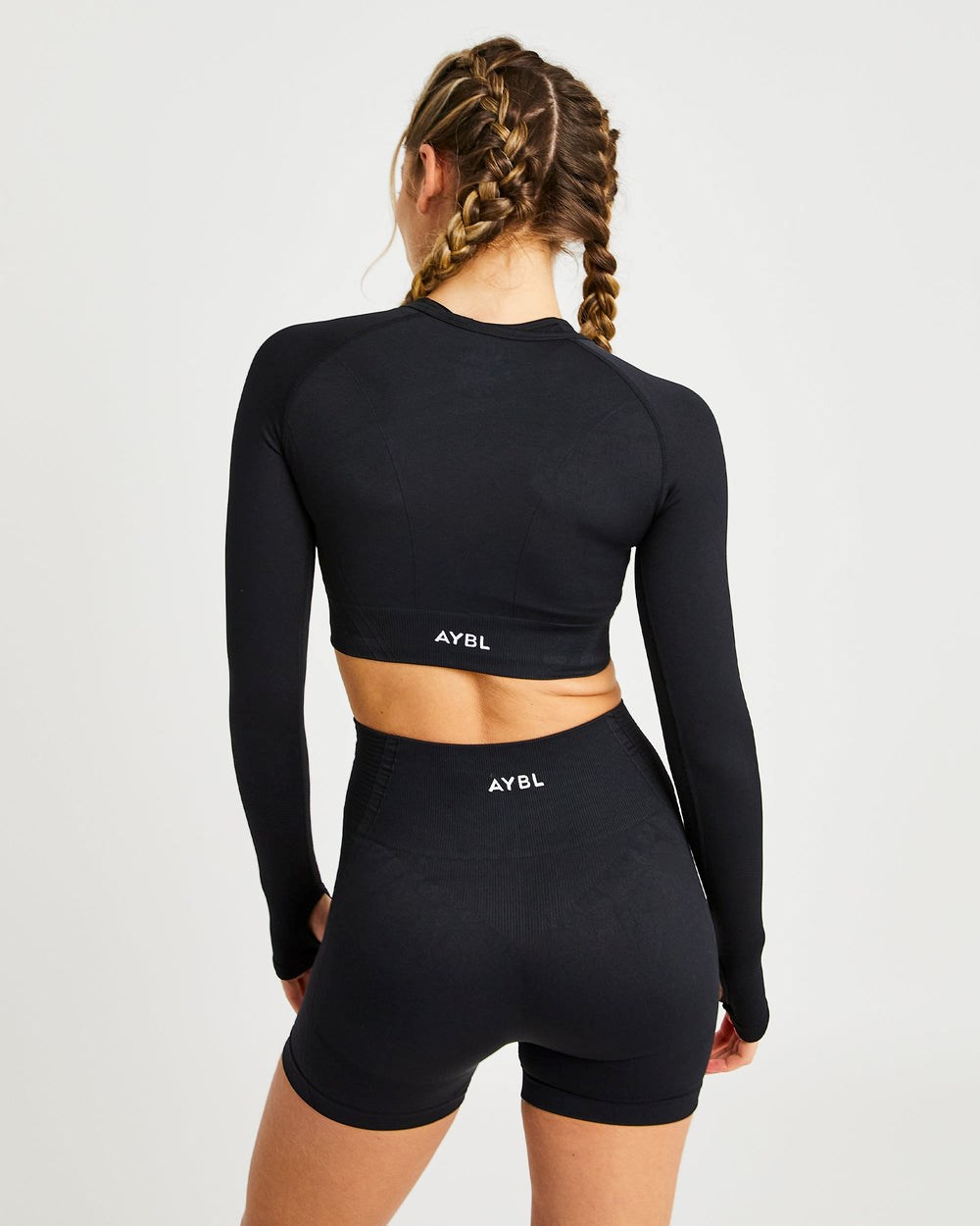 AYBL Balance V2 Seamless Long Sleeve Crop Top Schwarz | 514-GKNVQC