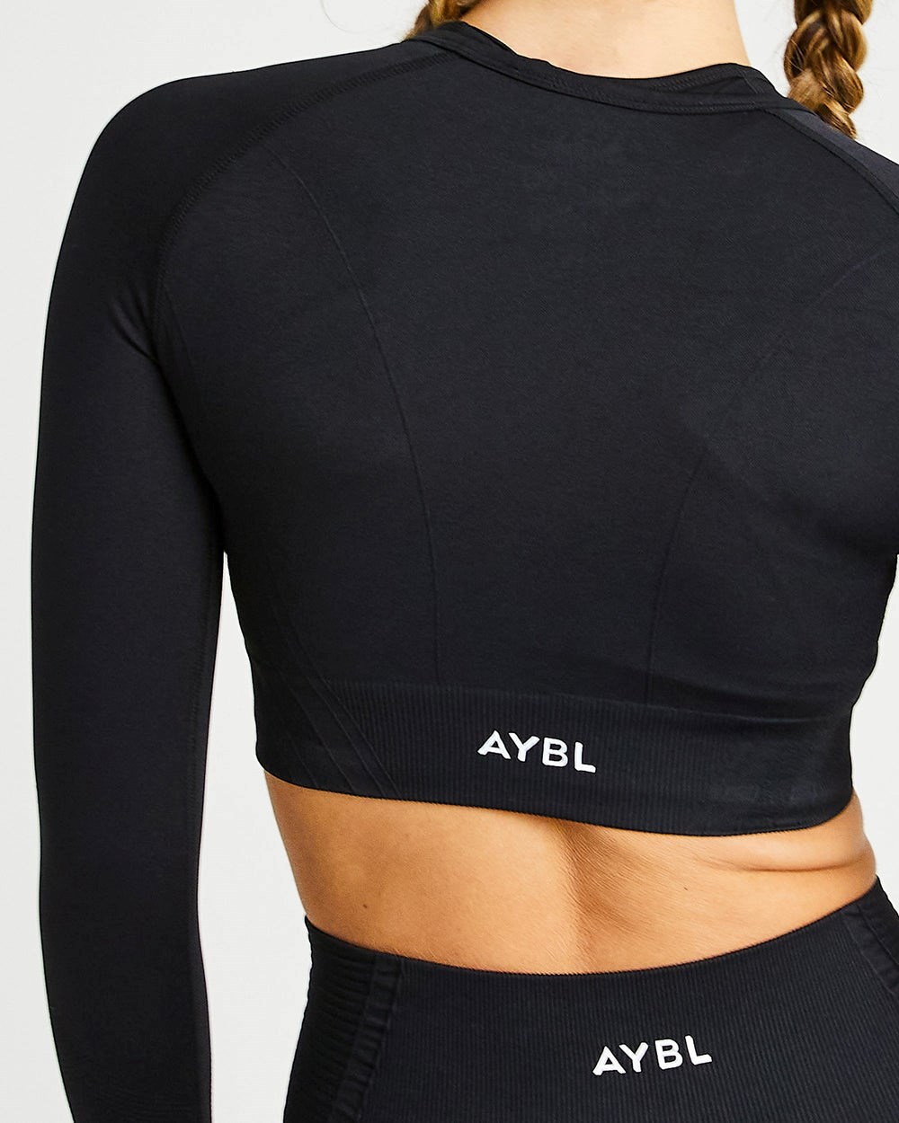 AYBL Balance V2 Seamless Long Sleeve Crop Top Schwarz | 514-GKNVQC