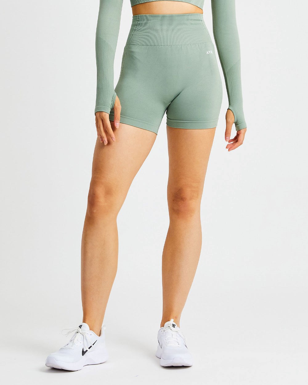 AYBL Balance V2 Seamless Shorts Olivgrün Grün | 632-WDNPJX