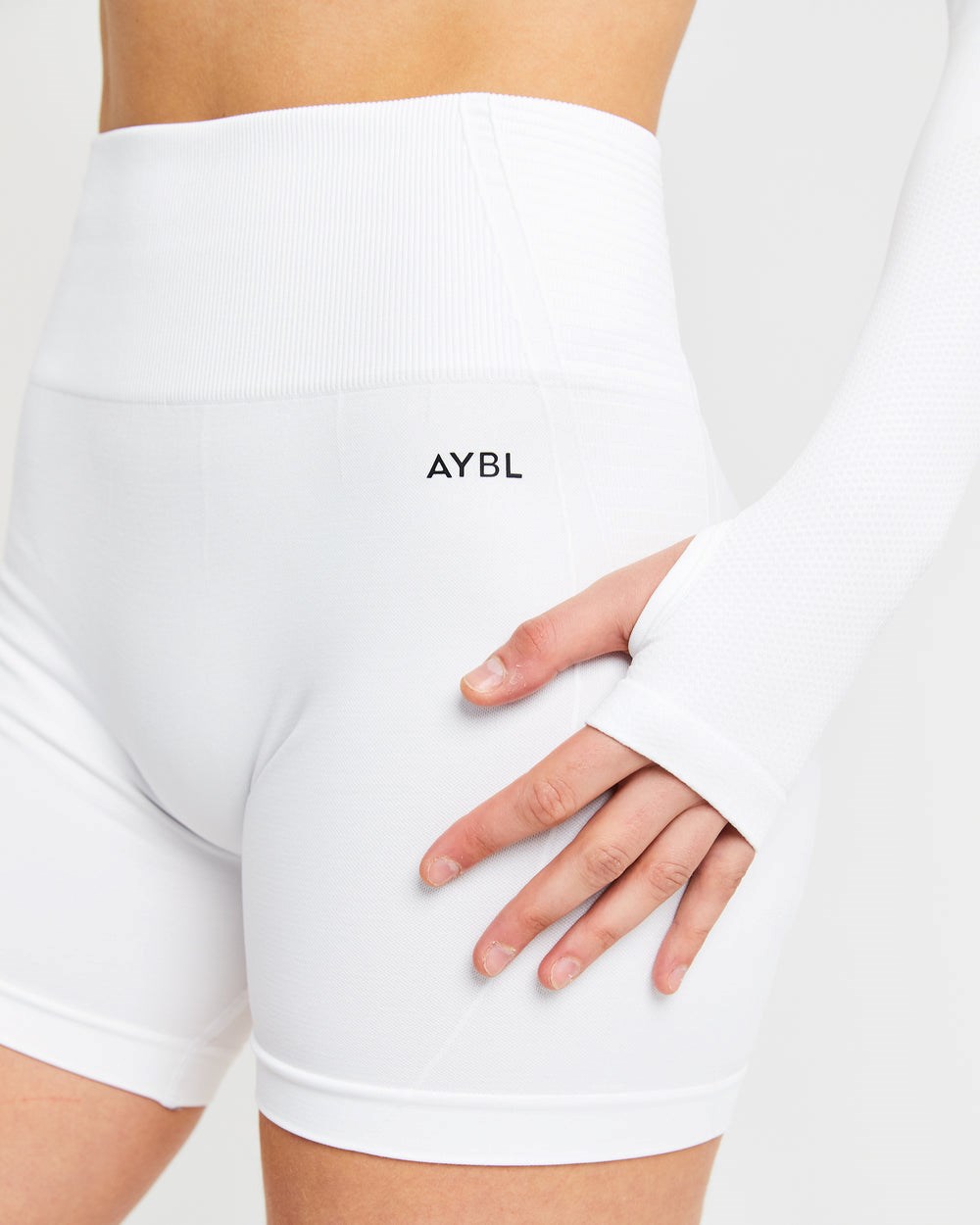 AYBL Balance V2 Seamless Shorts Weiß | 562-BJQULT