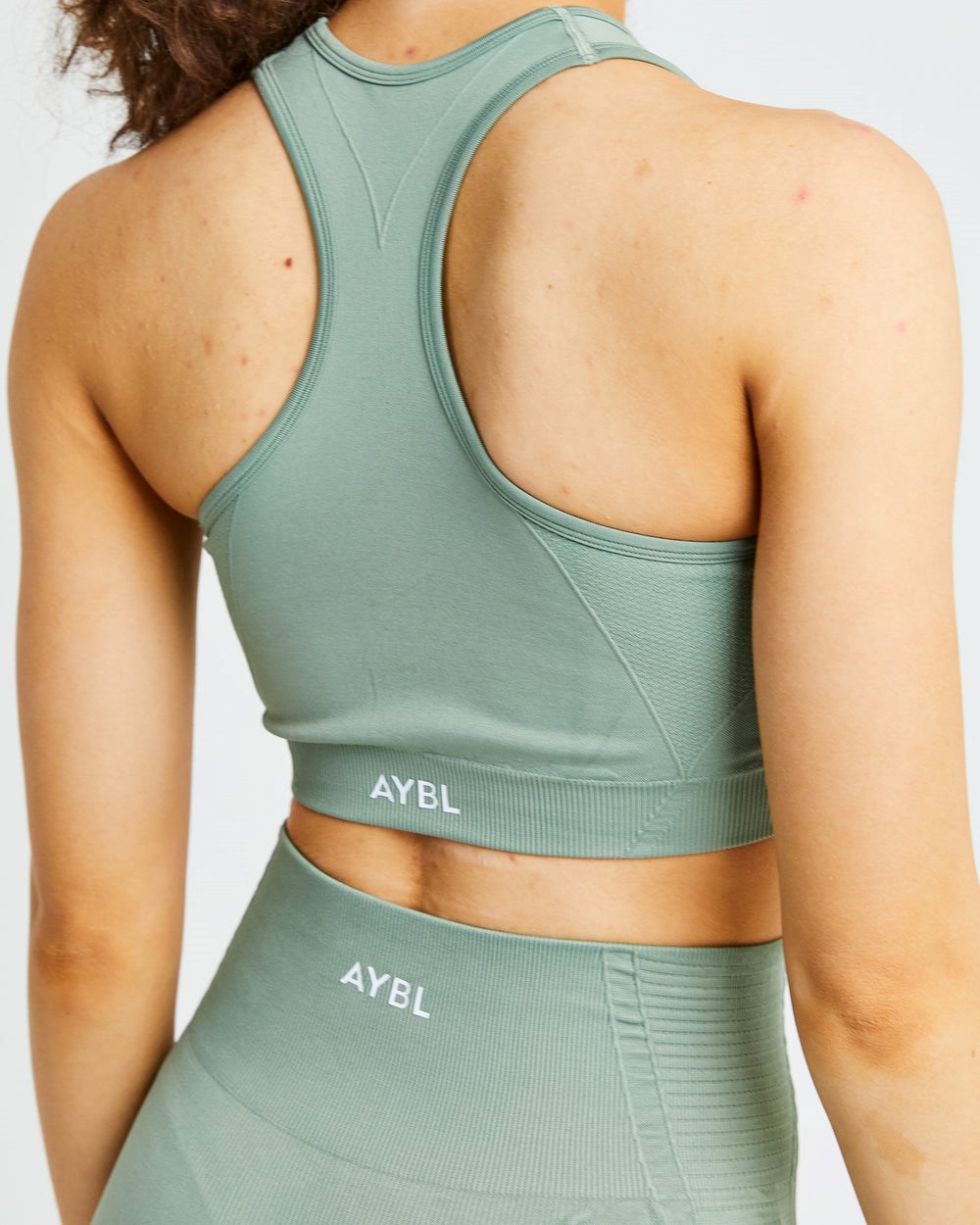 AYBL Balance V2 Seamless Sports Bra Olivgrün Grün | 812-BLCVQJ