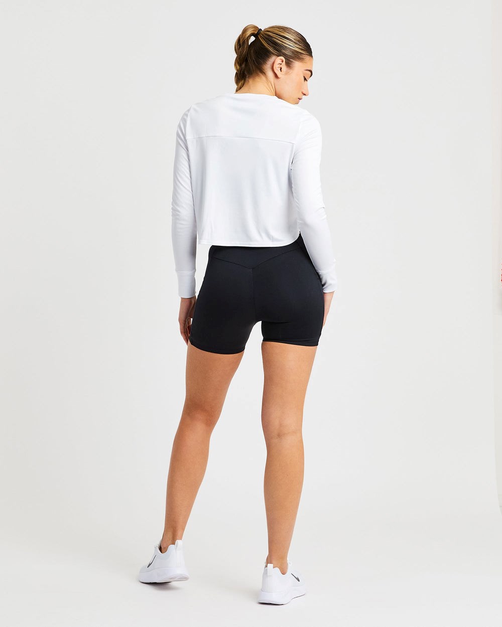 AYBL Define Long Sleeve Crop T Weiß | 405-SMRUFL