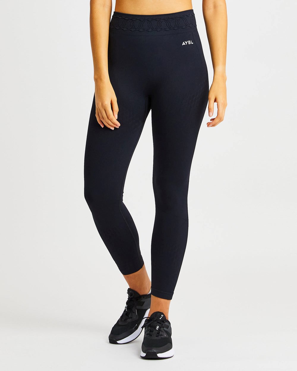 AYBL Elevate Seamless Leggings Schwarz | 146-LOYSJN