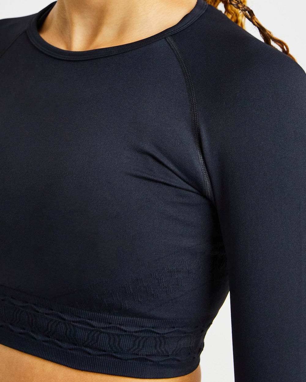 AYBL Elevate Seamless Long Sleeve Crop Top Schwarz | 209-HTGPRS