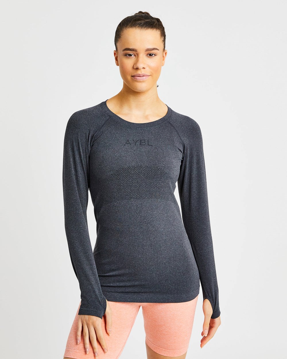 AYBL Embrace Seamless Long Sleeve T Shirt Schwarz | 906-MSFCDK