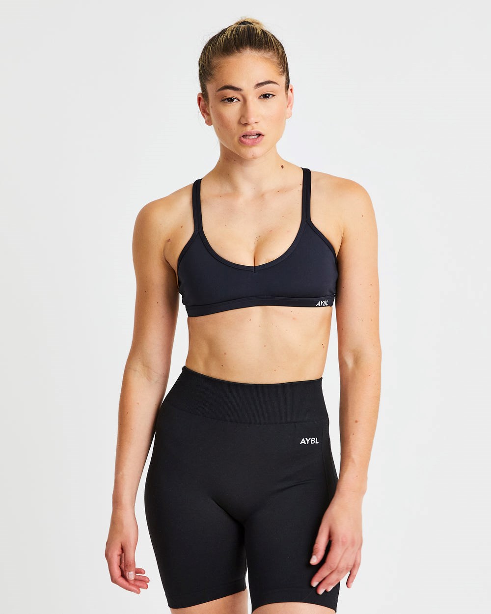 AYBL Essential Riemchen Sports Bra Schwarz | 941-JZDTSE