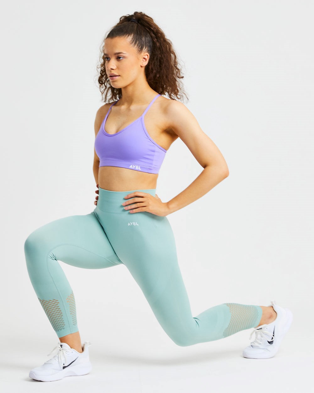 AYBL Essential V Neck Sports Bra Lila | 207-HYARNE