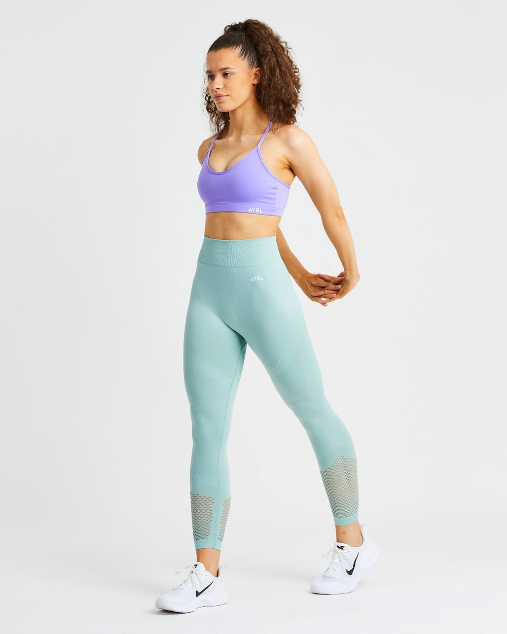 AYBL Essential V Neck Sports Bra Lila | 207-HYARNE