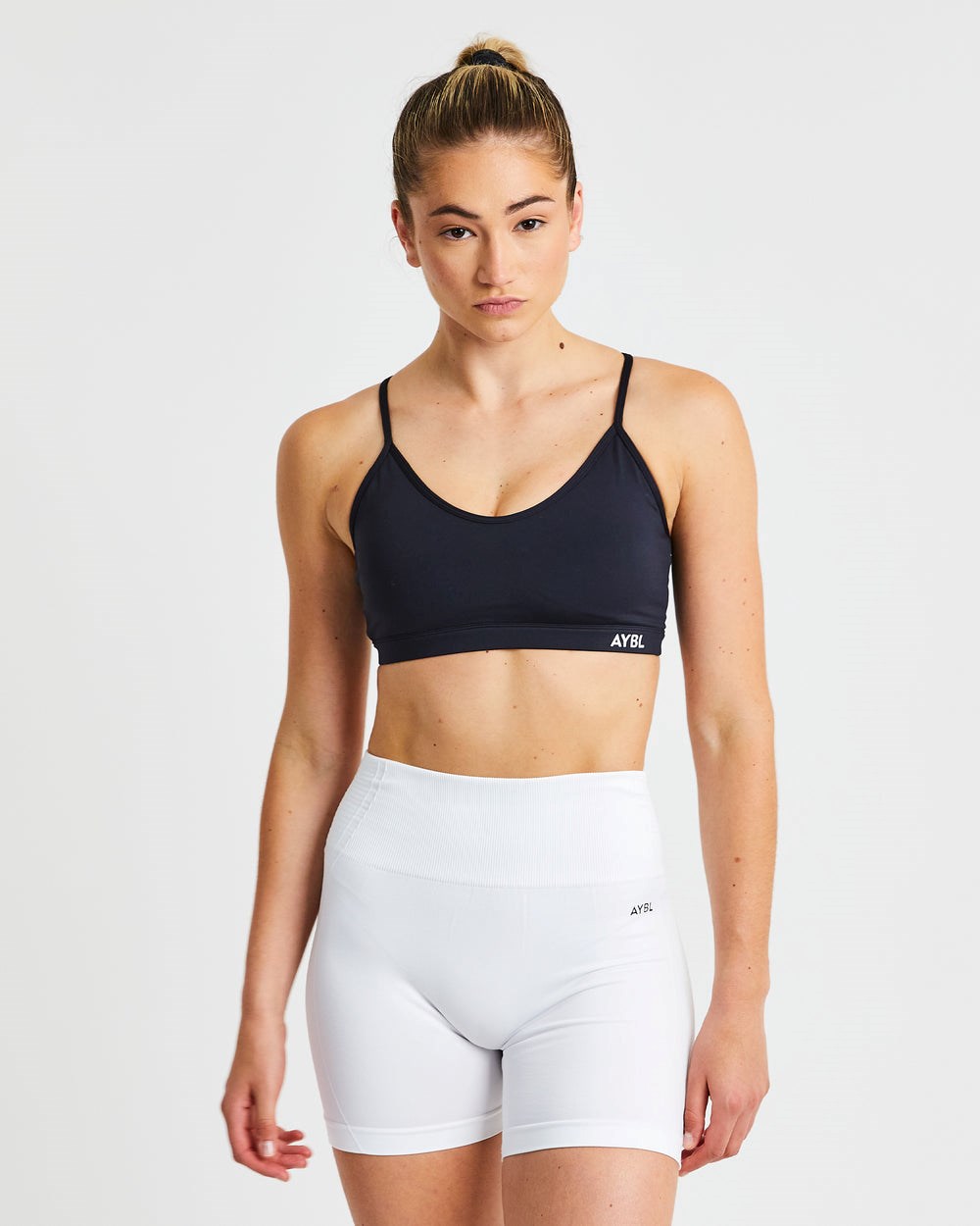 AYBL Essential V Neck Sports Bra Schwarz | 145-MZYKGT