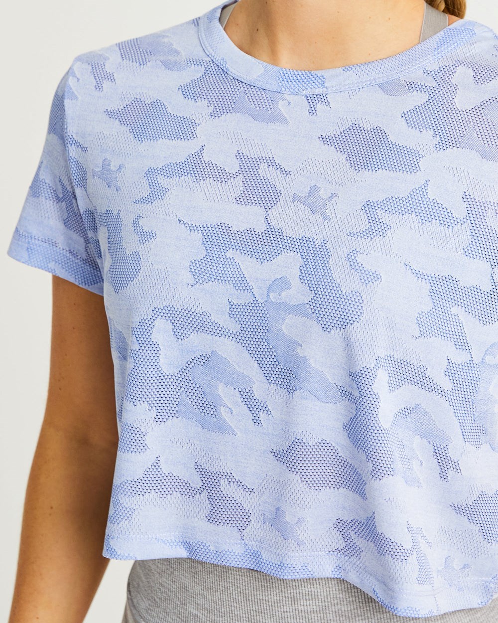 AYBL Evolve Camo Crop T Shirt Blau | 429-YGWLHP