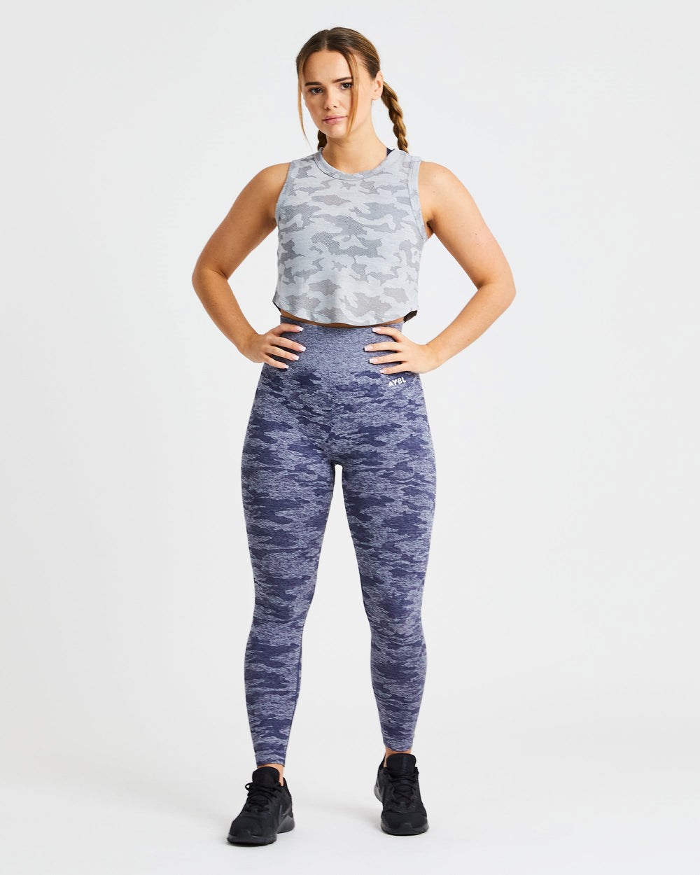 AYBL Evolve Camo Crop Vest Grau | 689-AVMRSK