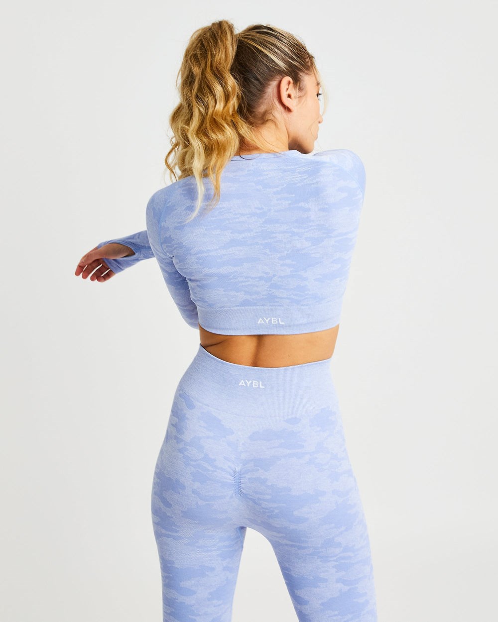 AYBL Evolve Camo Seamless Long Sleeve Crop Top Blau | 932-DWOXVH