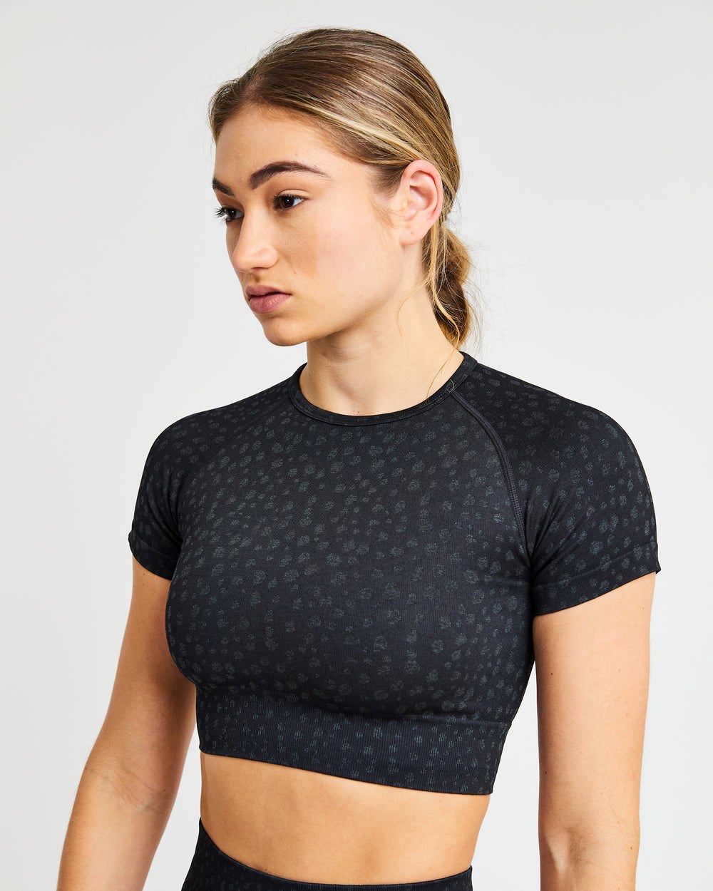 AYBL Evolve Speckle Seamless Crop Top Schwarz | 367-GWQCBA