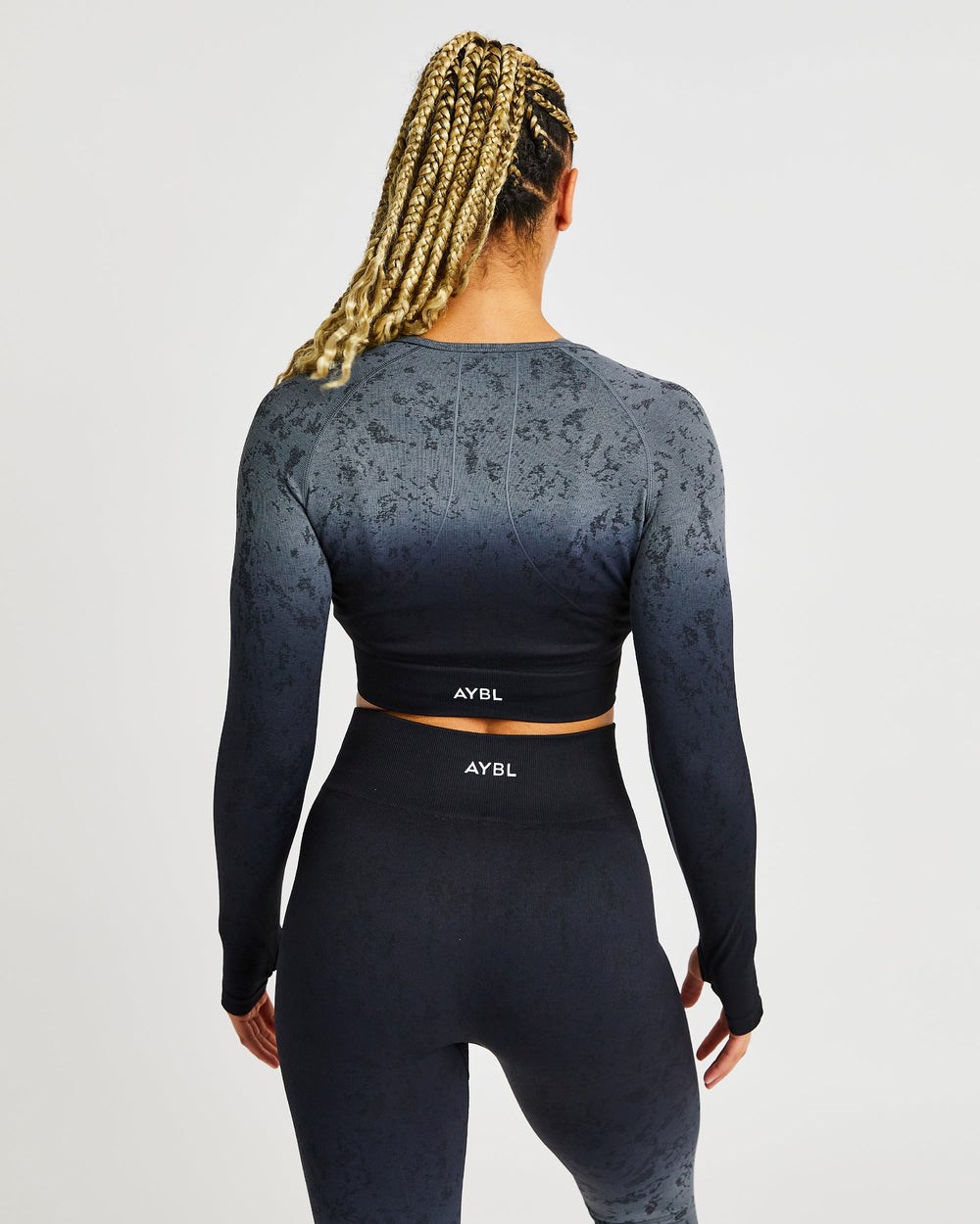 AYBL Flare Seamless Long Sleeve Crop Top Schwarz | 513-WUAJFQ