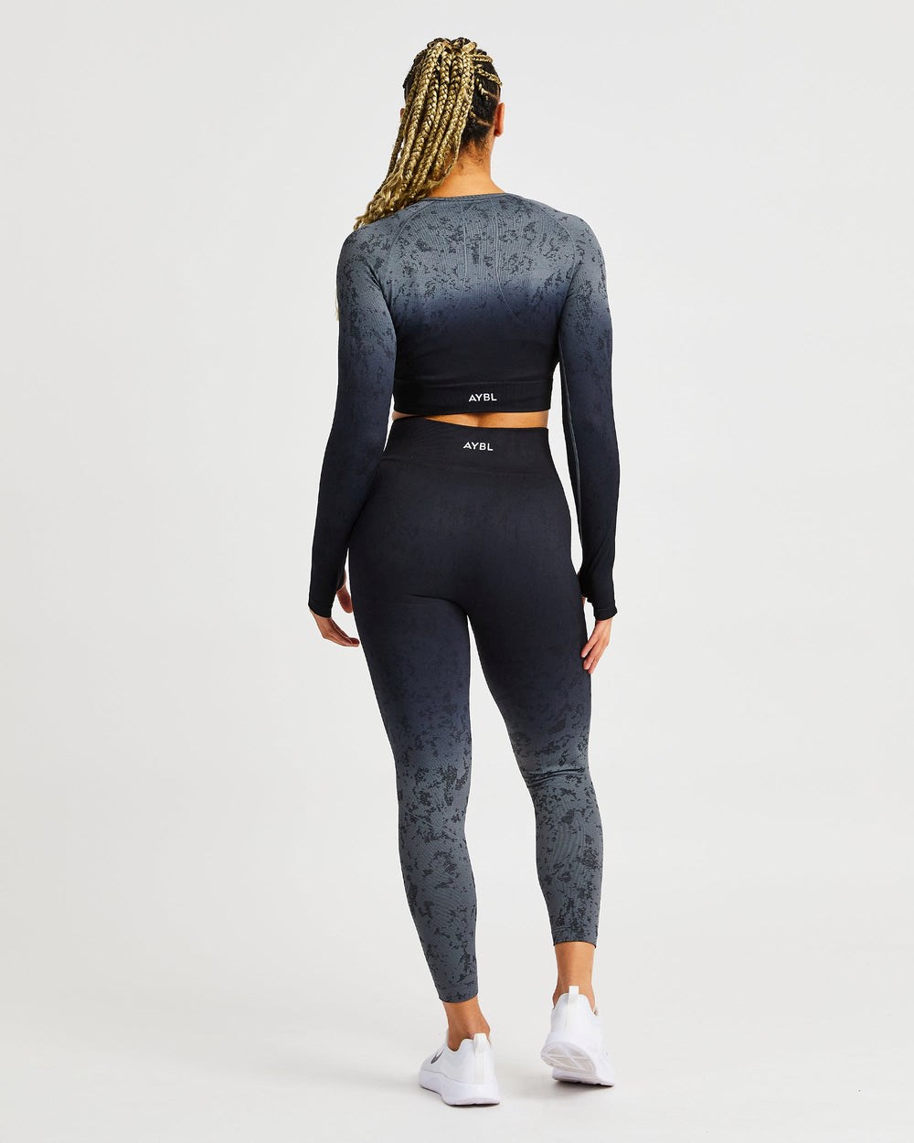 AYBL Flare Seamless Long Sleeve Crop Top Schwarz | 513-WUAJFQ