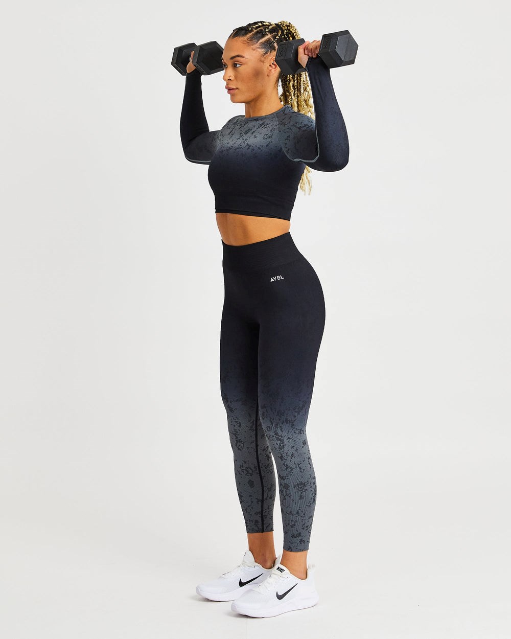 AYBL Flare Seamless Long Sleeve Crop Top Schwarz | 513-WUAJFQ