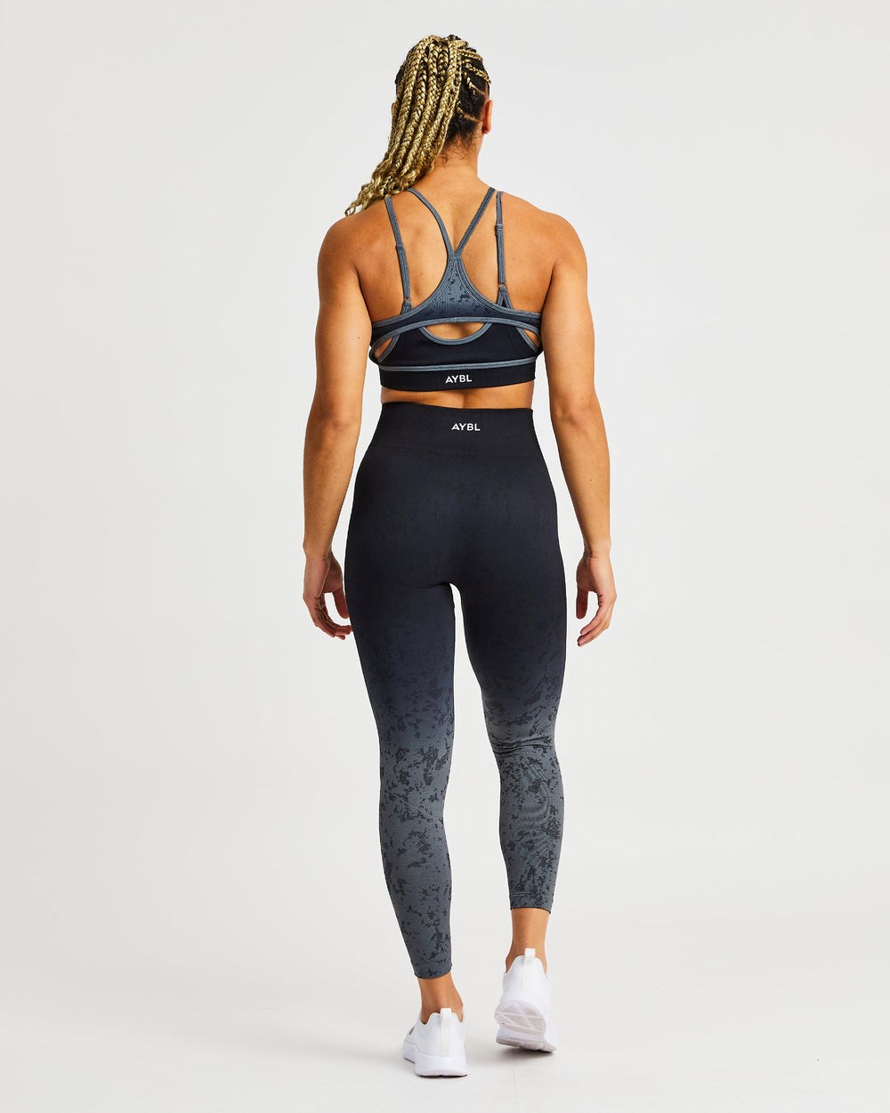 AYBL Flare Seamless Sports Bra Schwarz | 704-XTDJHC