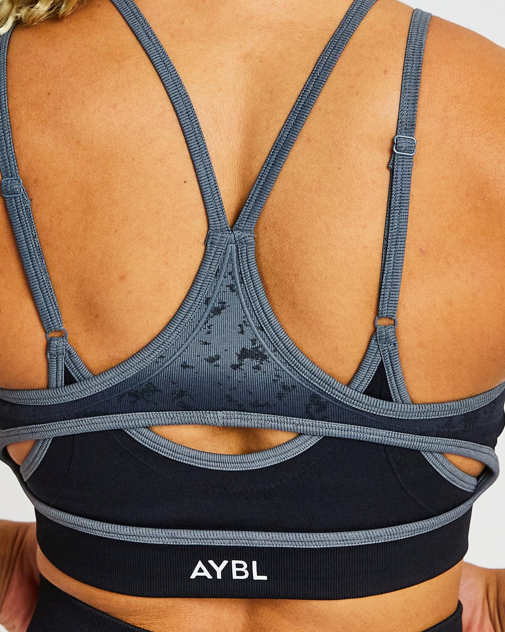 AYBL Flare Seamless Sports Bra Schwarz | 704-XTDJHC