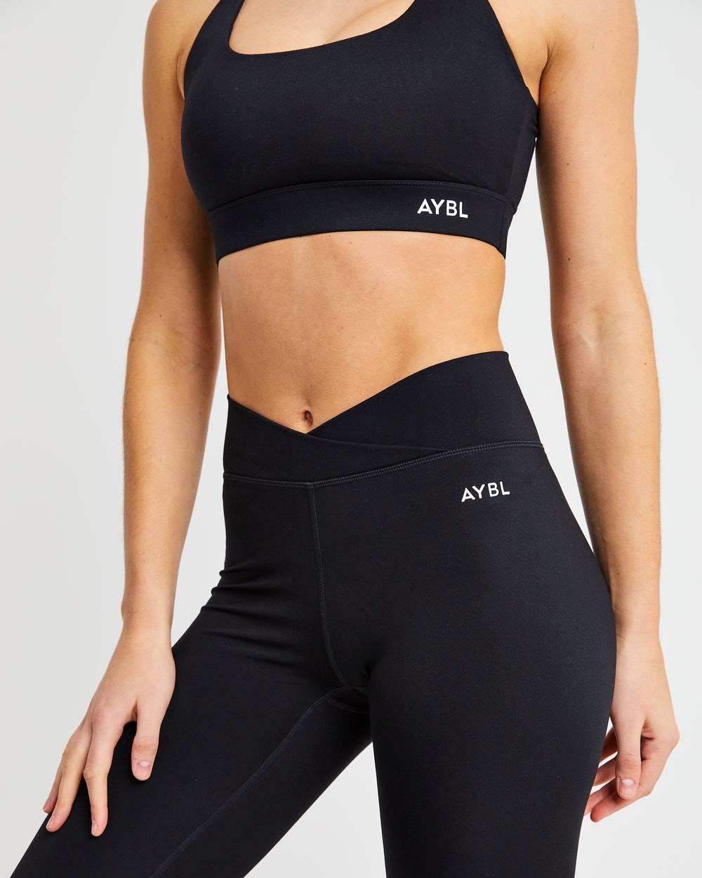 AYBL Flow Sports Bra Schwarz | 825-ZNYHTB