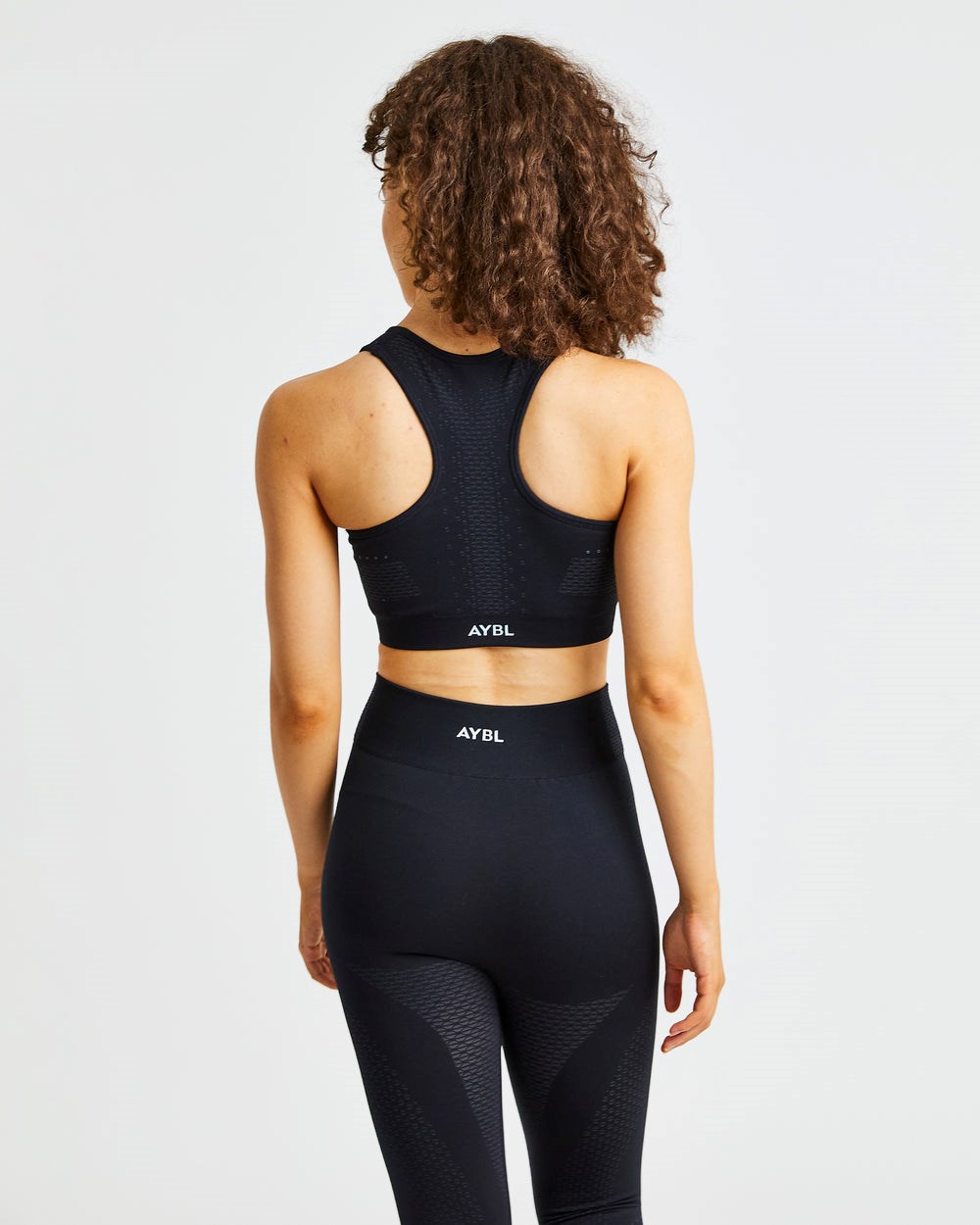 AYBL Ignite Seamless Sports Bra Schwarz | 895-TAYZDF