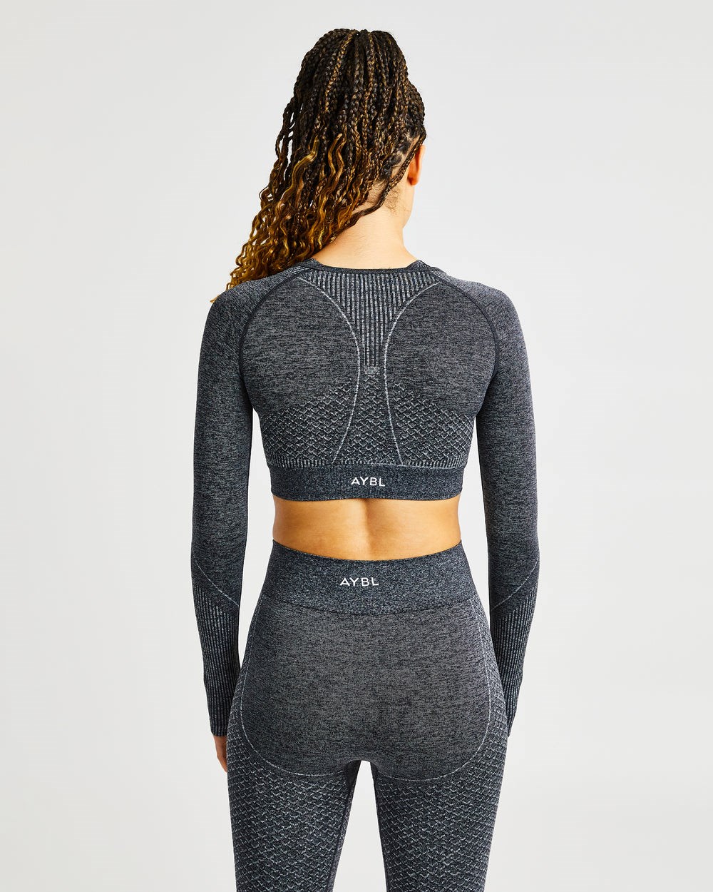 AYBL Impact Seamless Long Sleeve Crop Top Schwarz | 957-CEYNOA