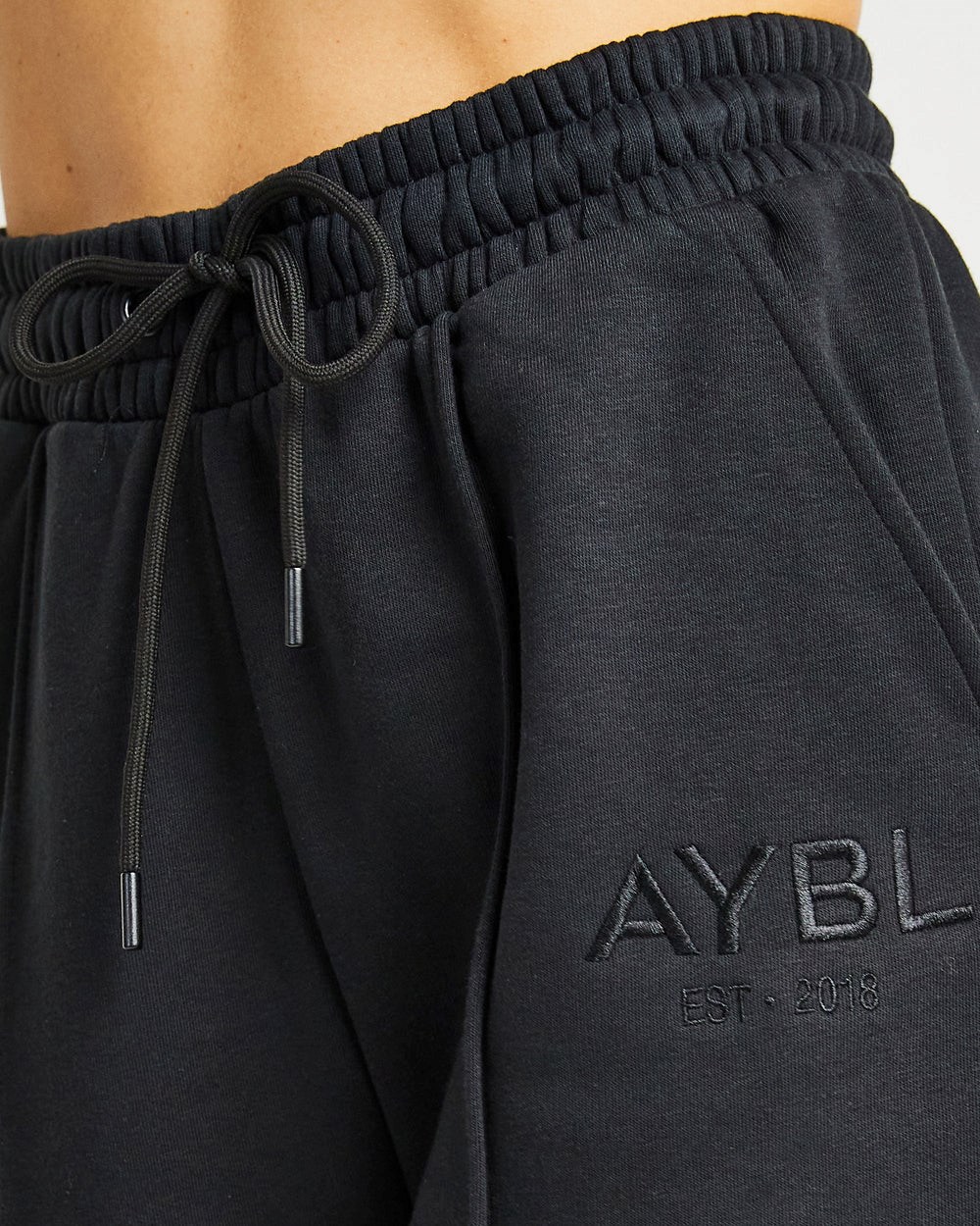 AYBL Luxe Joggers Schwarz | 241-WTOELD