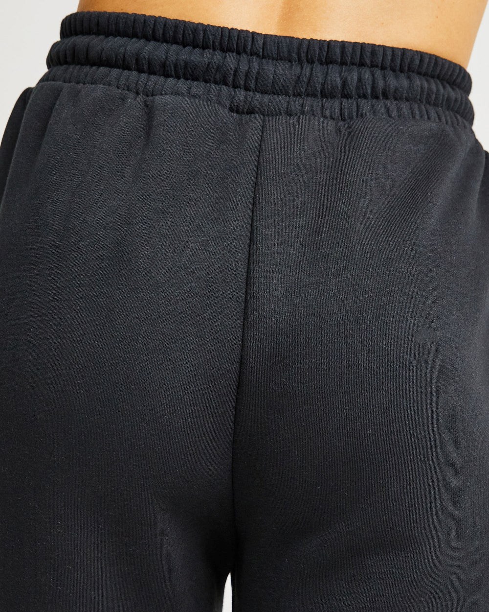 AYBL Luxe Joggers Schwarz | 241-WTOELD