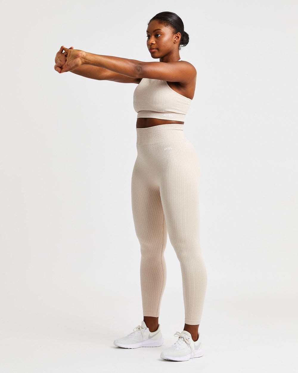 AYBL Luxe Seamless Crop Tank Top Sand | 391-TIUCPS