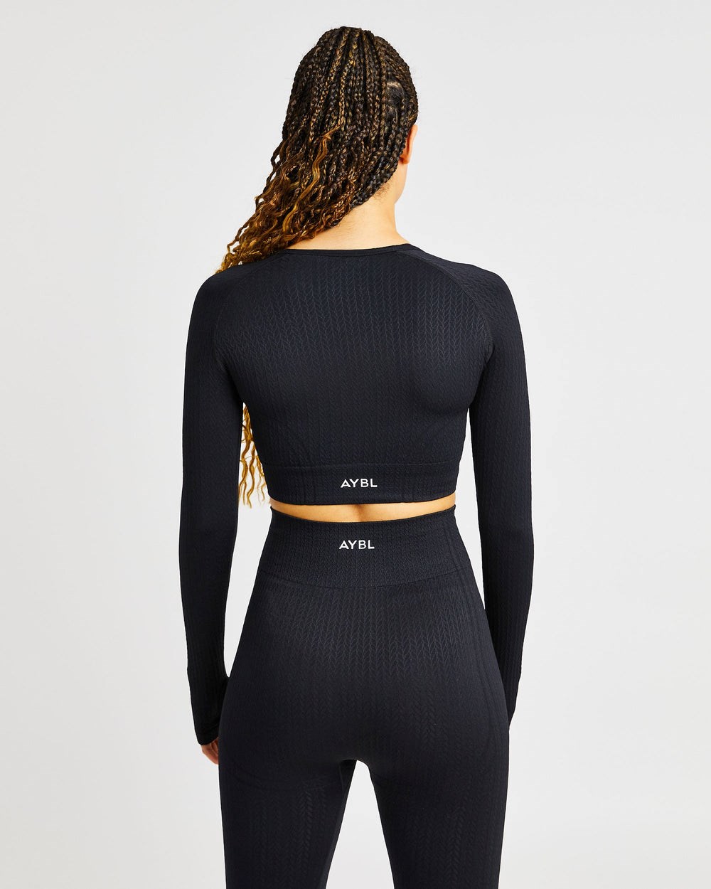 AYBL Luxe Seamless Long Sleeve Crop Top Schwarz | 063-QZGTIS