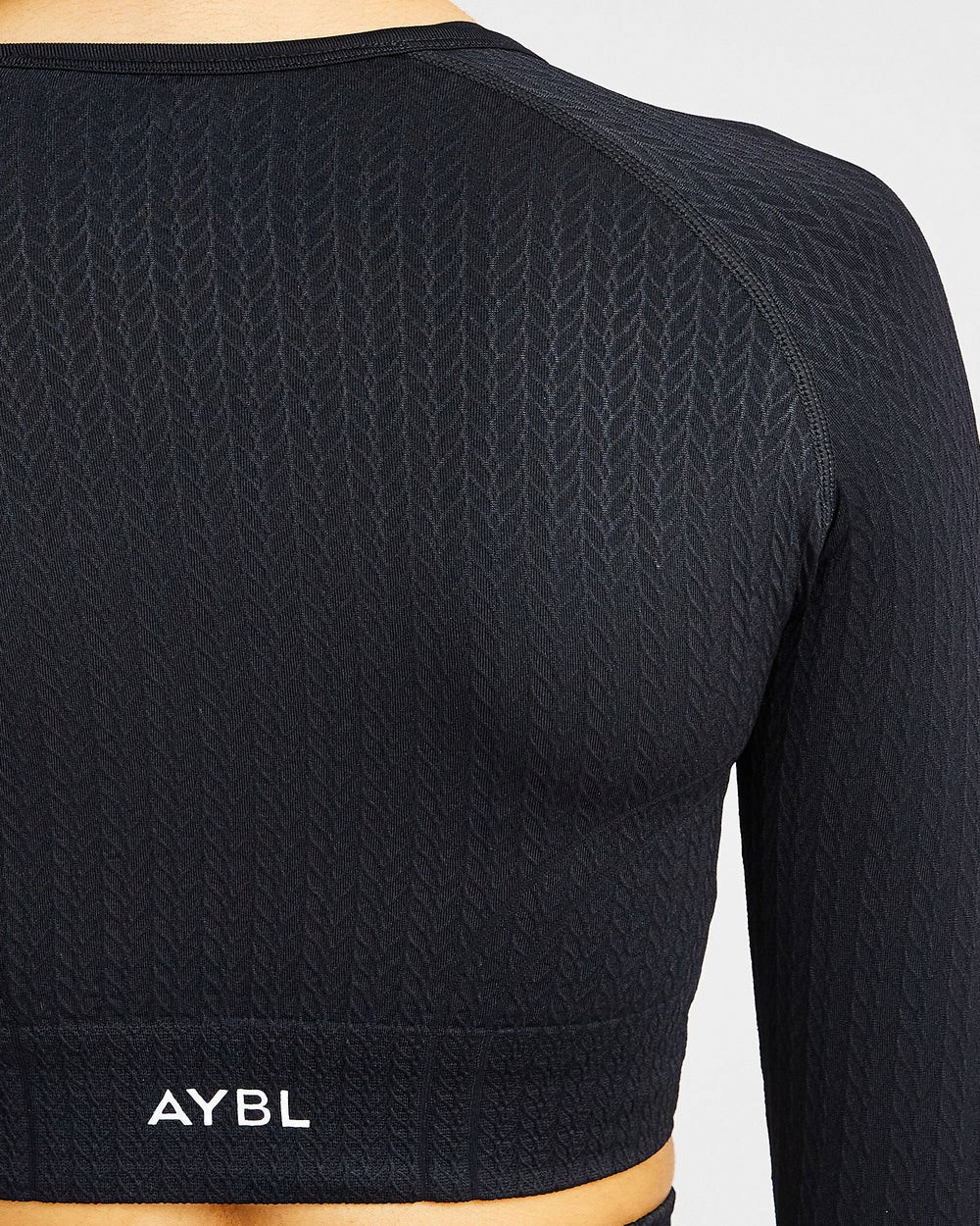 AYBL Luxe Seamless Long Sleeve Crop Top Schwarz | 063-QZGTIS