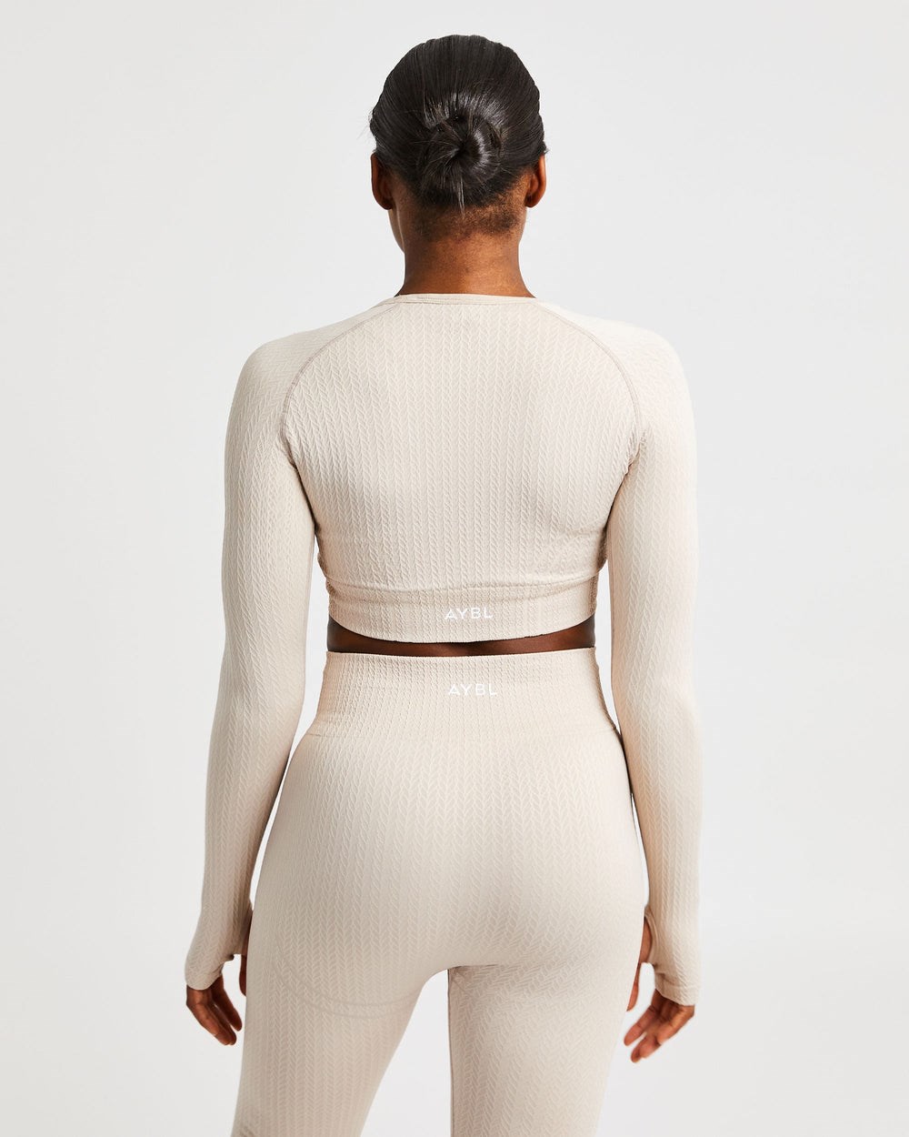 AYBL Luxe Seamless Long Sleeve Crop Top Sand | 279-VIRNTP