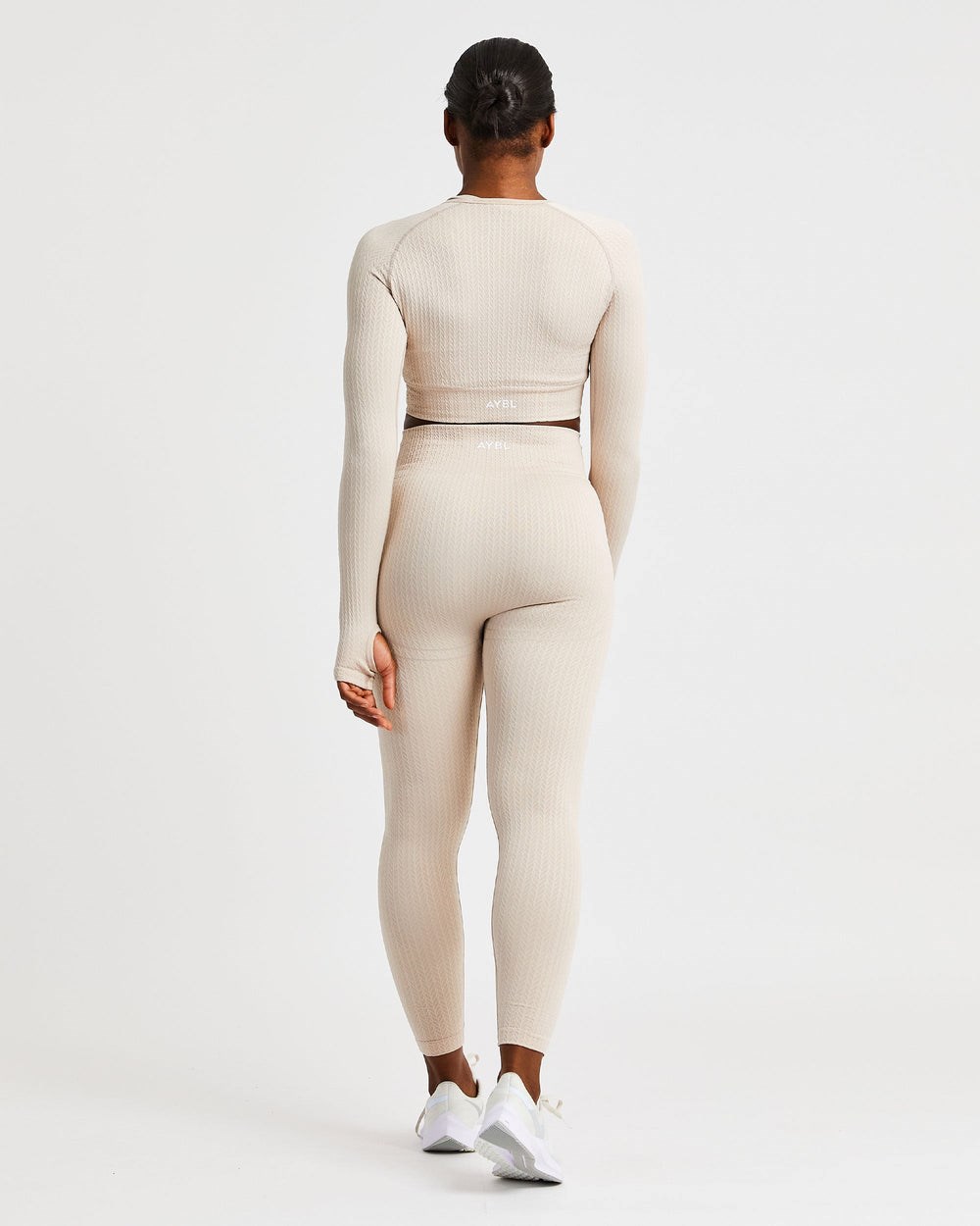 AYBL Luxe Seamless Long Sleeve Crop Top Sand | 279-VIRNTP