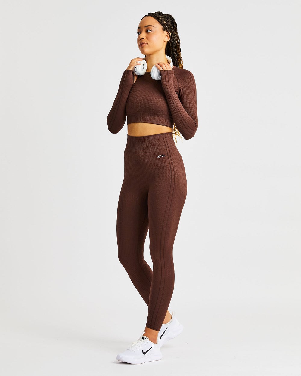 AYBL Luxe Seamless Long Sleeve Crop Top Braun | 531-ZQPBNT