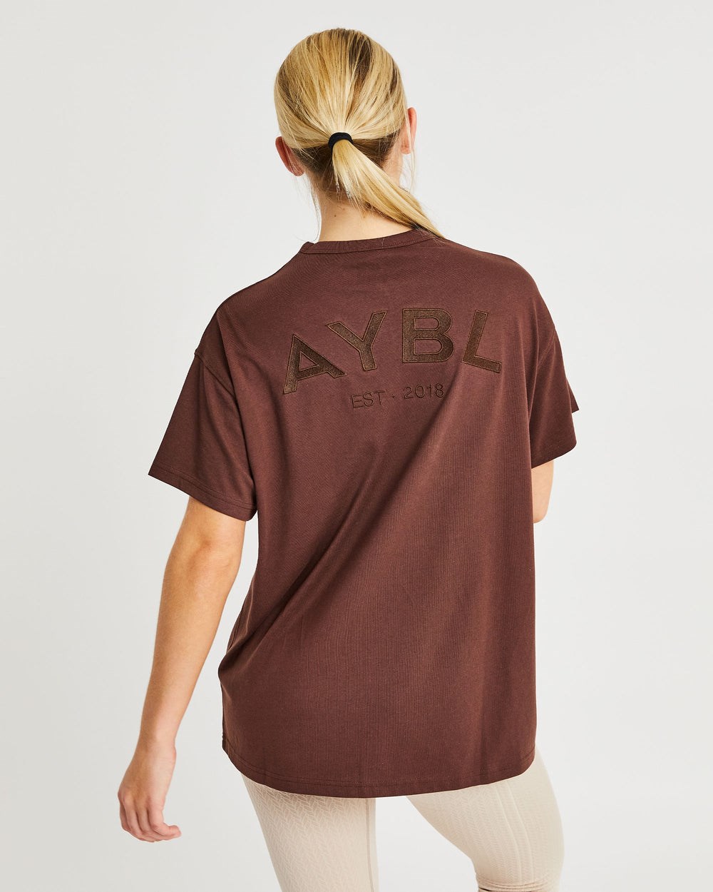 AYBL Luxe T Shirt Braun | 765-QDNIAC