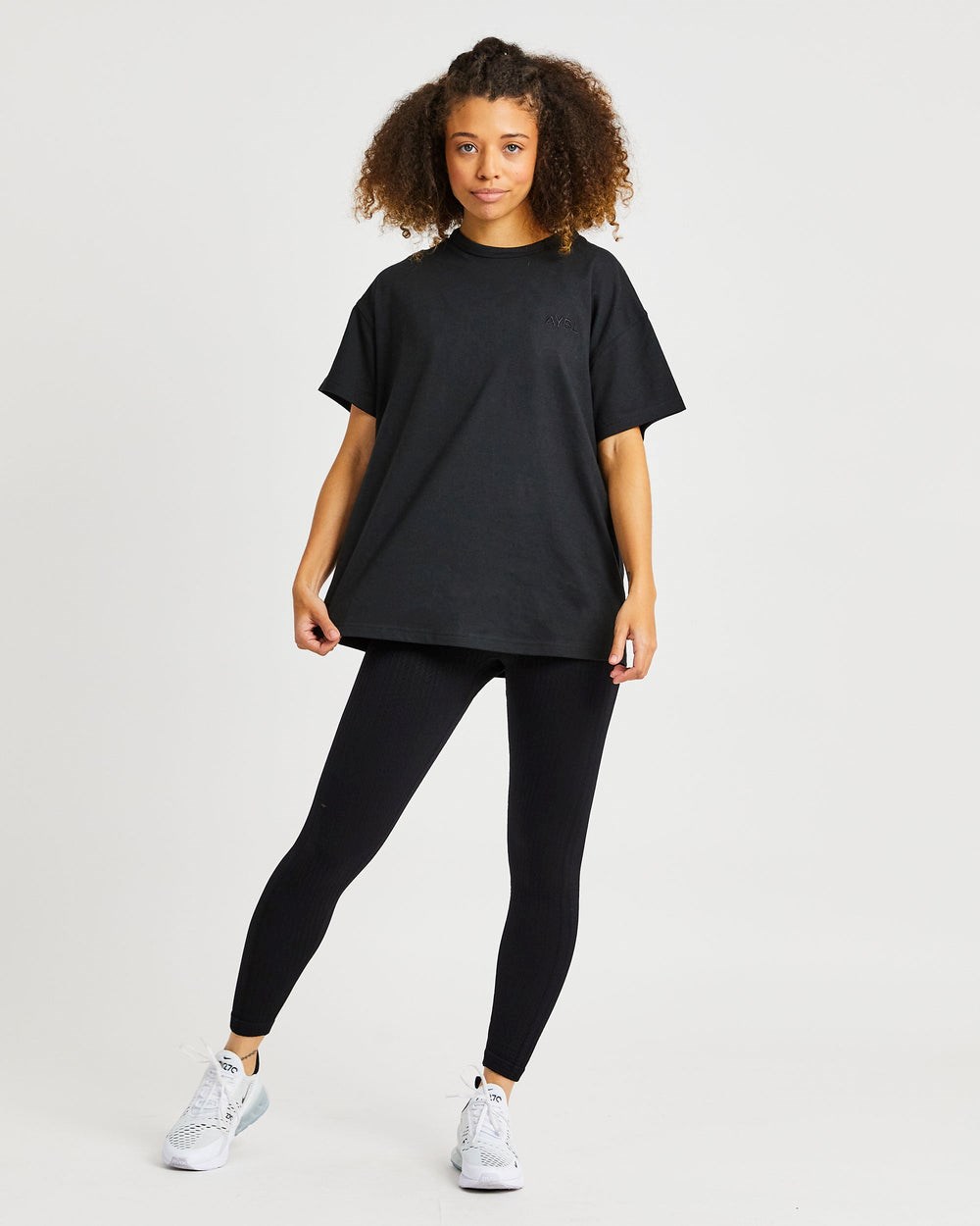 AYBL Luxe T Shirt Schwarz | 970-FESRWK