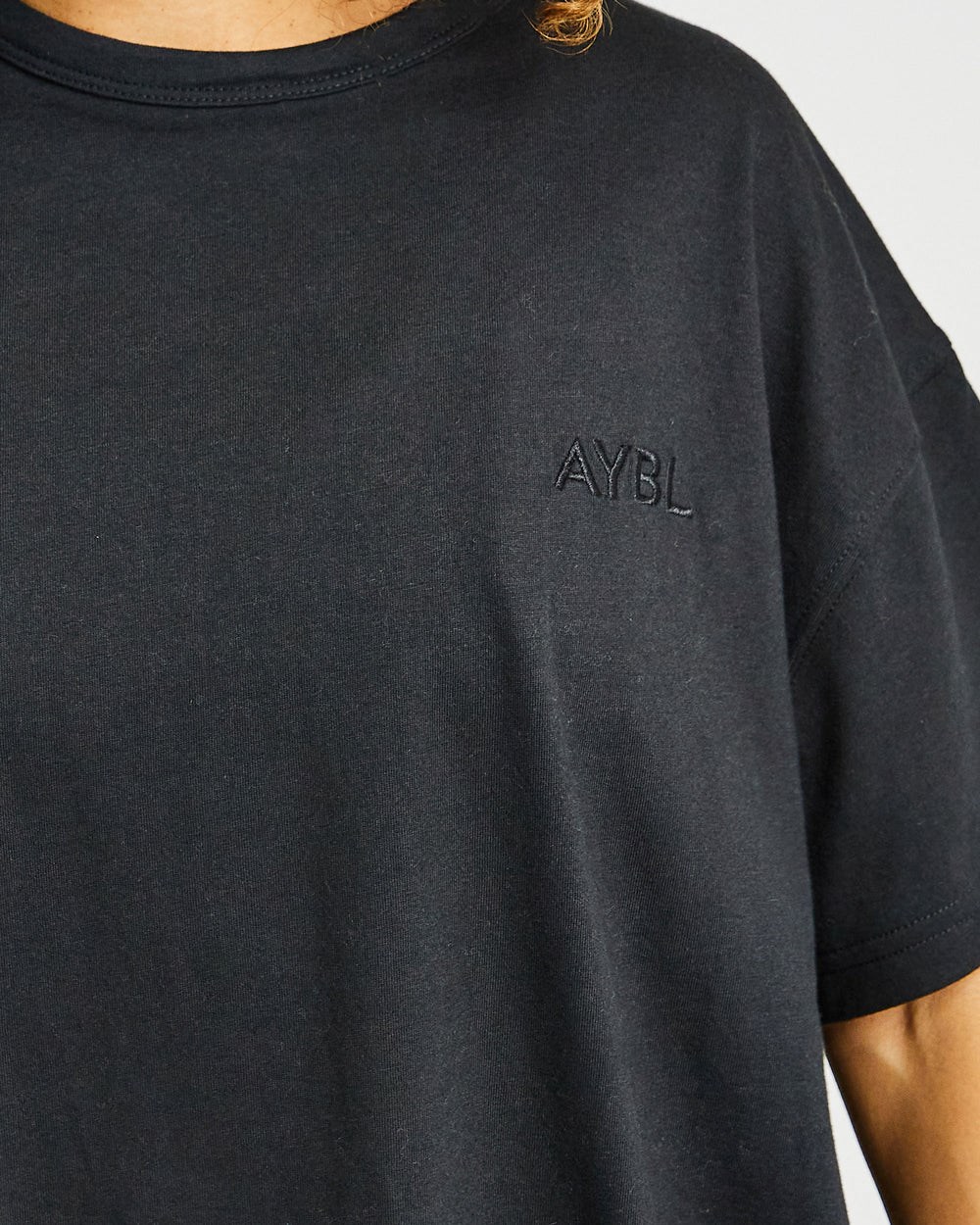 AYBL Luxe T Shirt Schwarz | 970-FESRWK