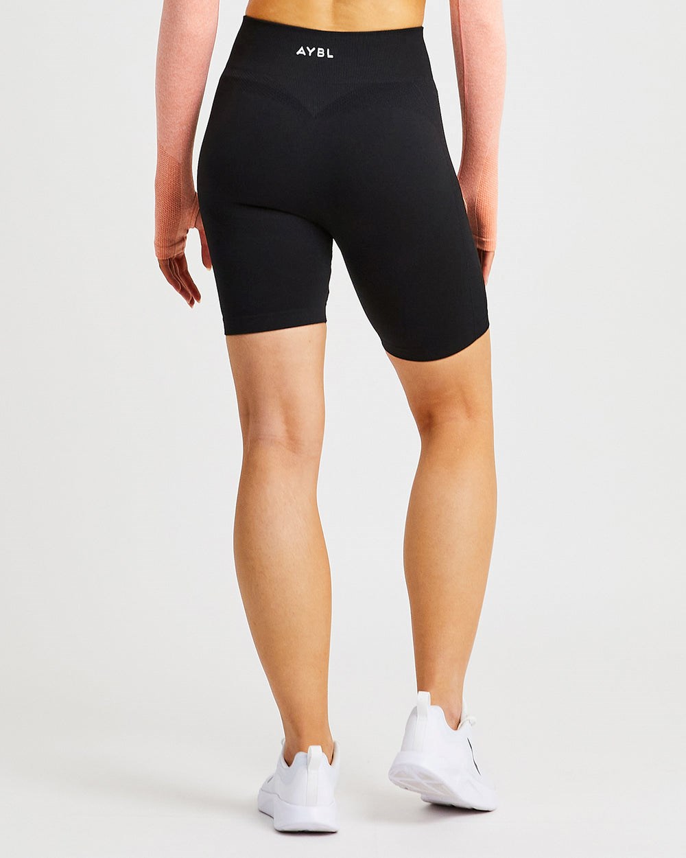 AYBL Motion Seamless Cycling Shorts Schwarz | 924-DMJTZO