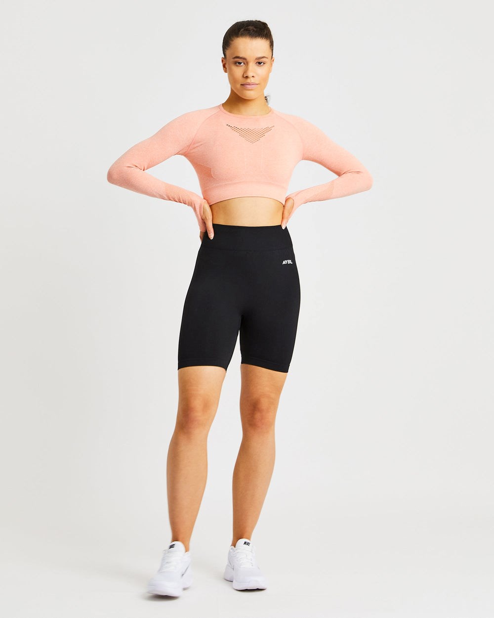 AYBL Motion Seamless Cycling Shorts Schwarz | 924-DMJTZO