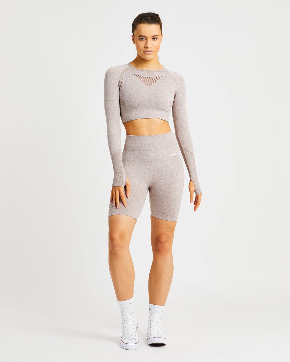 AYBL Motion Seamless Long Sleeve Crop Top Beige | 248-ZKDCGX