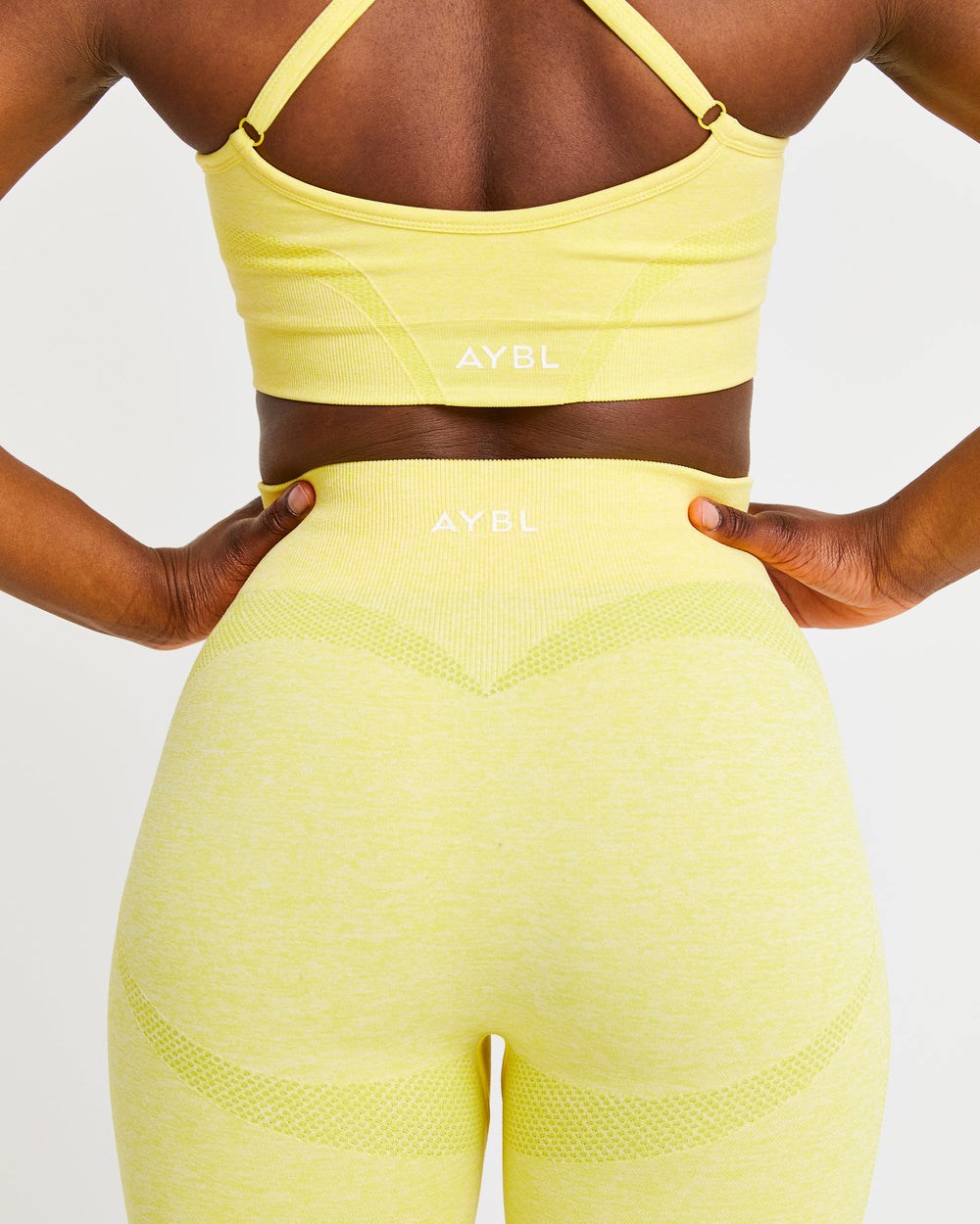 AYBL Motion Seamless Sports Bra Gelb | 031-HJVKSY