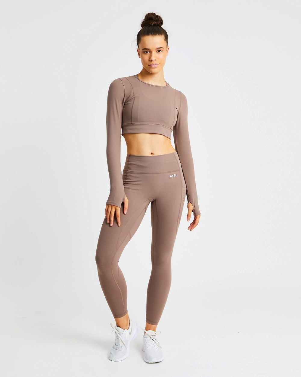 AYBL Pace Long Sleeve Crop Top Braun | 107-TCYGJO