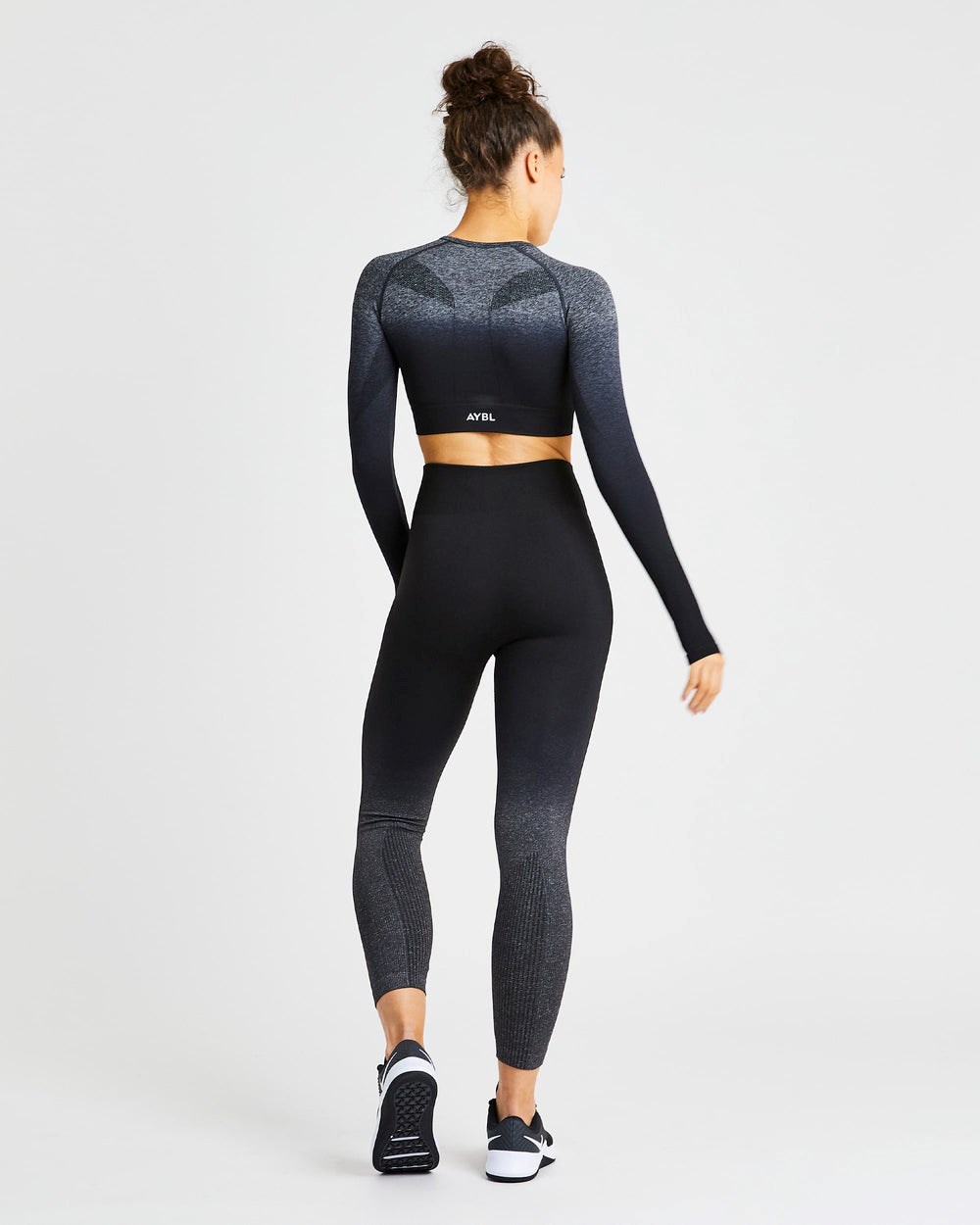 AYBL Pulse Ombré Seamless Long Sleeve Crop Top Black/Grey | 270-TZVCBR