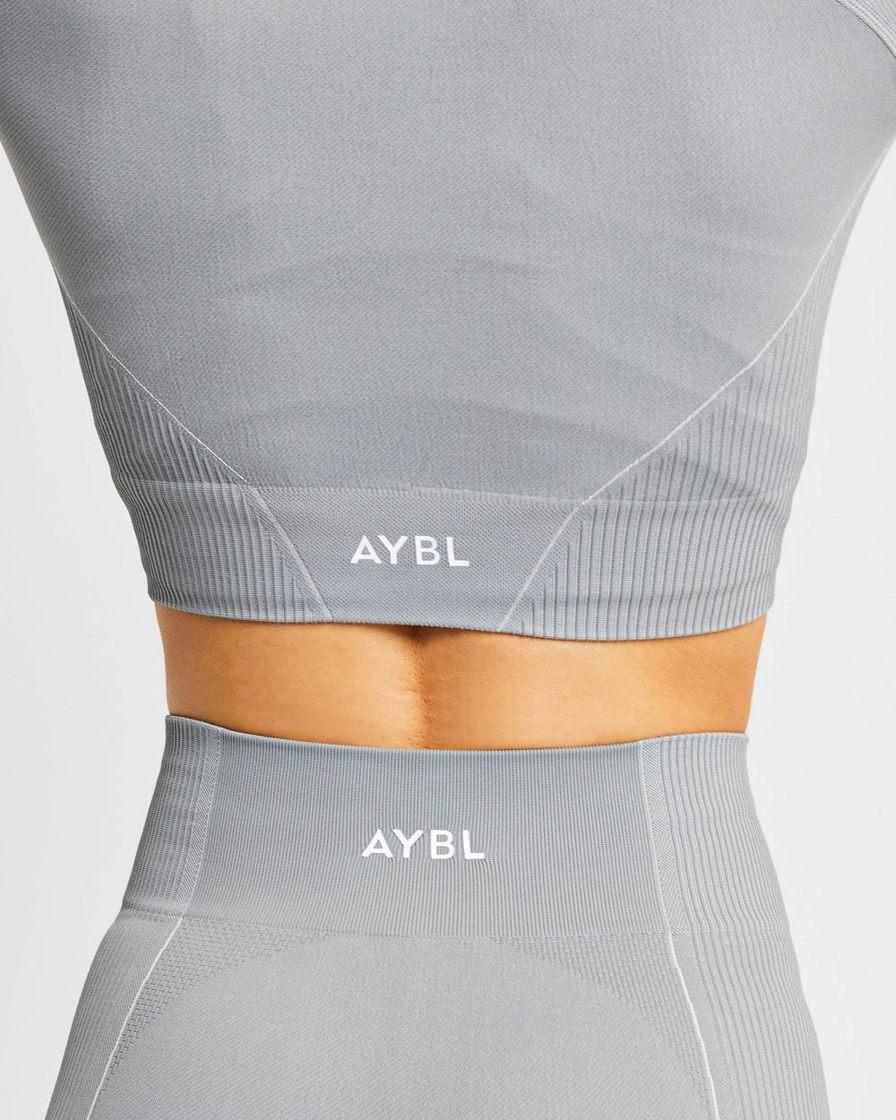 AYBL Reflex Seamless Long Sleeve Crop Top Grau | 195-QZIFMV