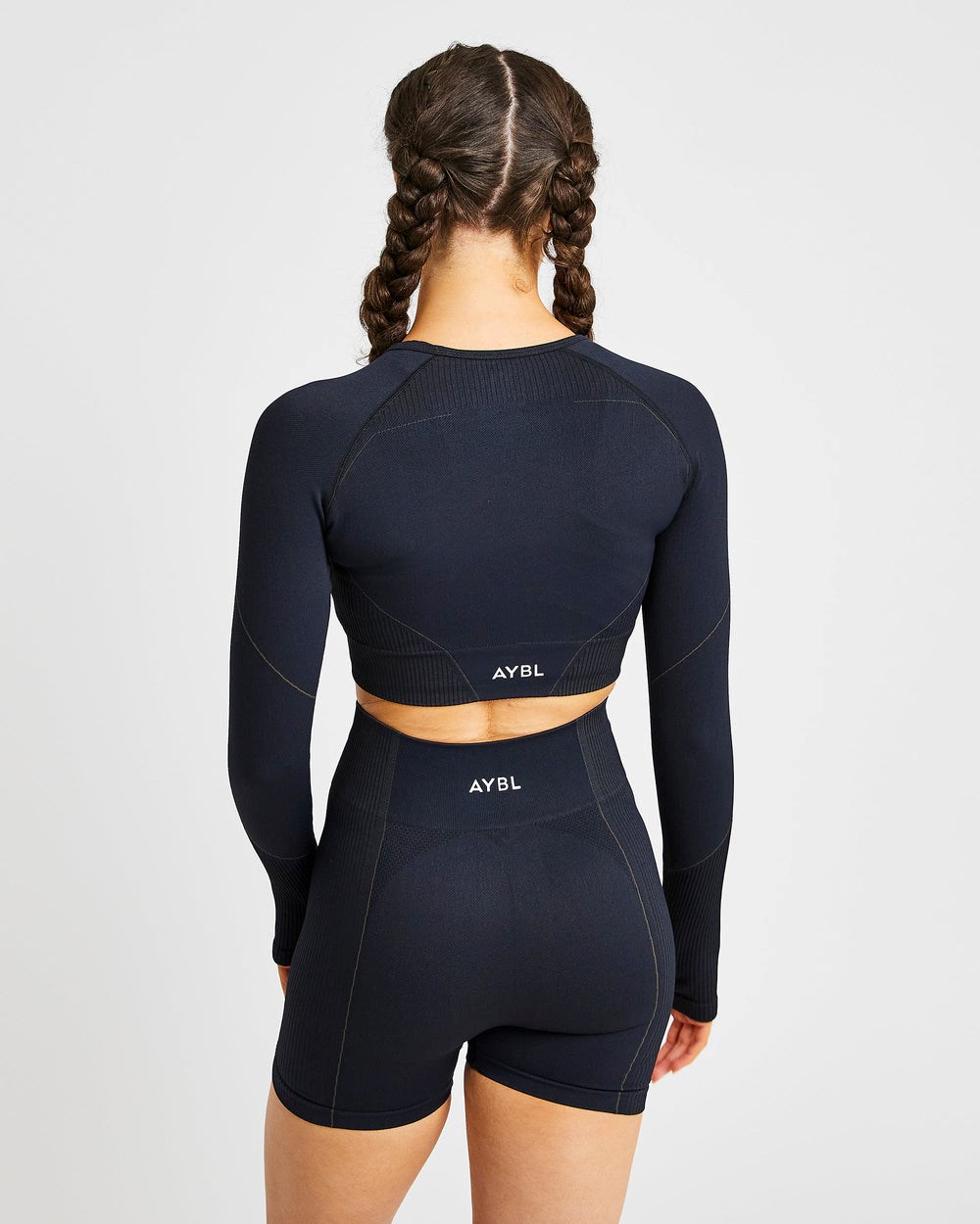 AYBL Reflex Seamless Long Sleeve Crop Top Schwarz | 283-VWXIDK