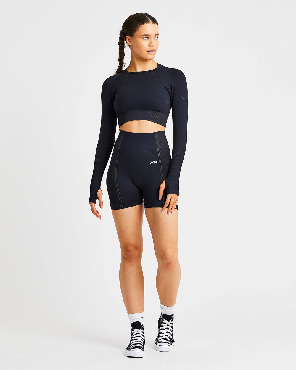 AYBL Reflex Seamless Long Sleeve Crop Top Schwarz | 283-VWXIDK