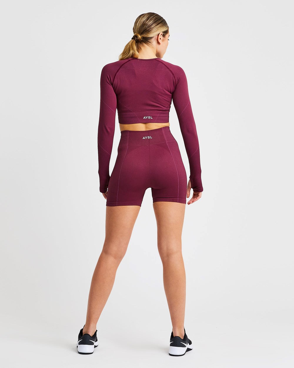 AYBL Reflex Seamless Long Sleeve Crop Top Plum | 390-XRGTHW