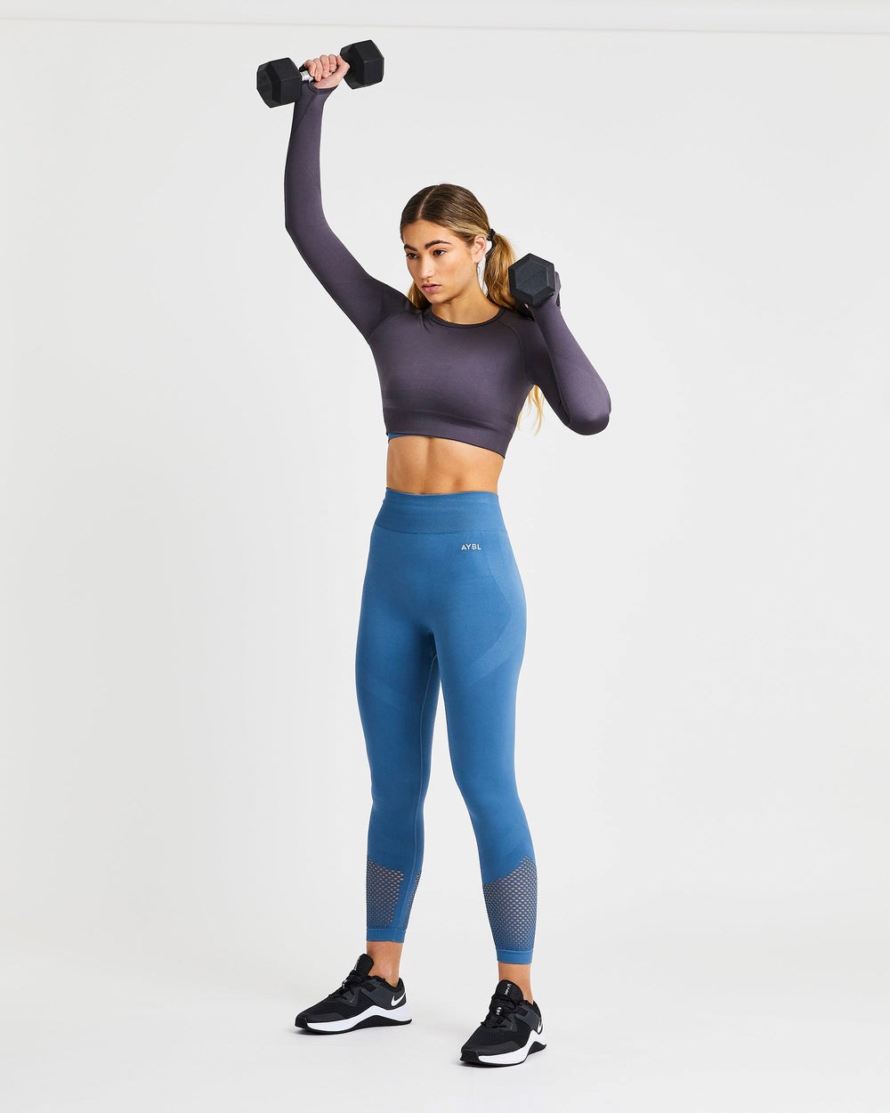 AYBL Reform Seamless Long Sleeve Crop Top Charcoal | 401-UEZOXD